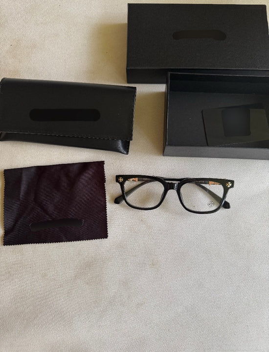 DESIGNER SUNGLASSES